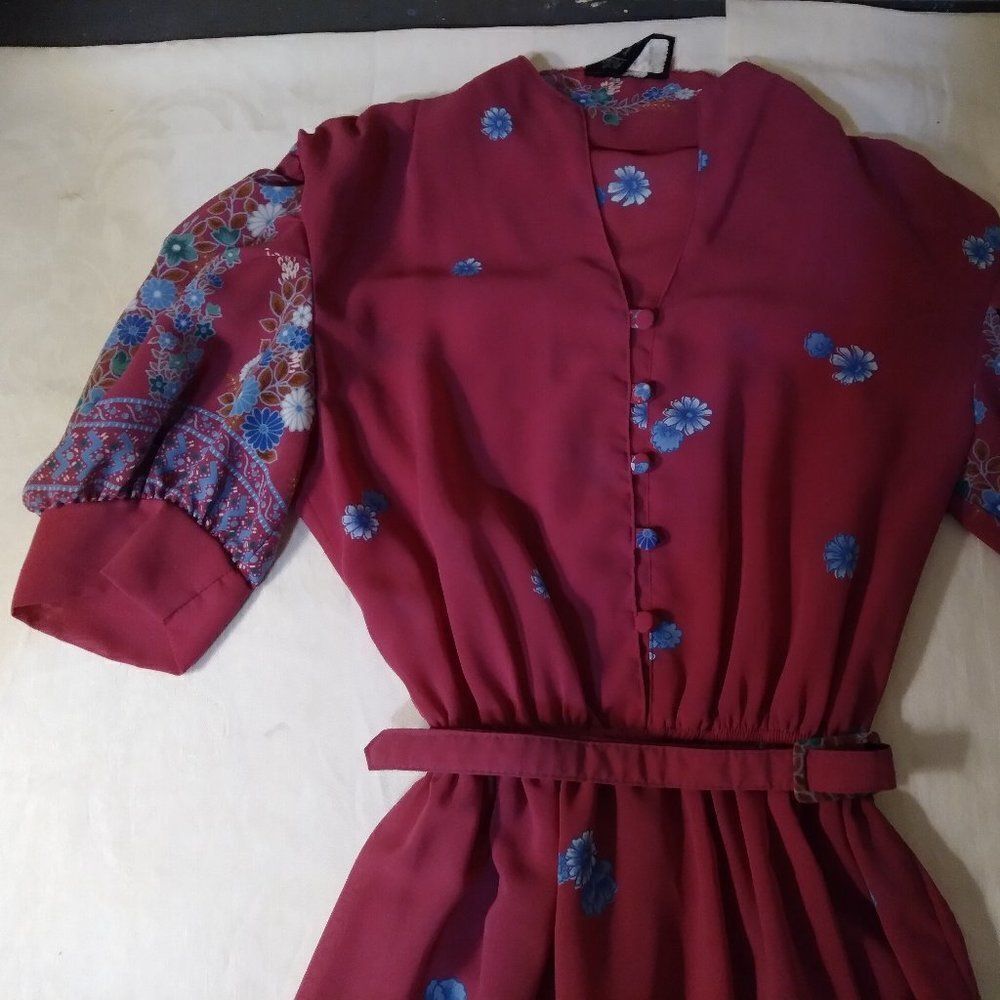 Vintage La Belle Fashions 60s 70s Floral Pattern Dress Cottage Core